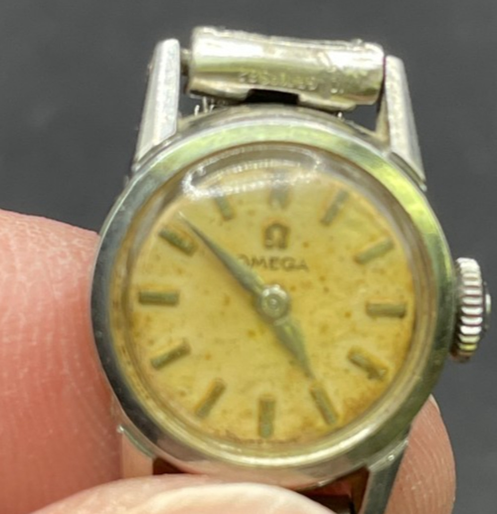 Vintage Omega Cocktail Ladies Watch Mechanical Wind Silver Tone Stretch Band